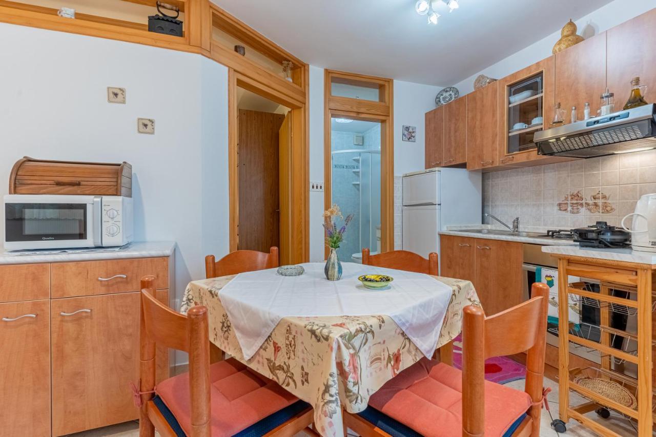 Kovacine Apartment Cres Zewnętrze zdjęcie