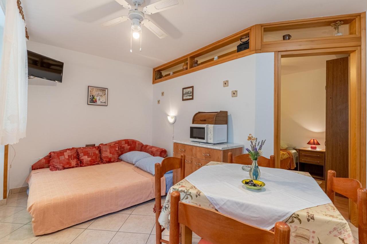 Kovacine Apartment Cres Zewnętrze zdjęcie